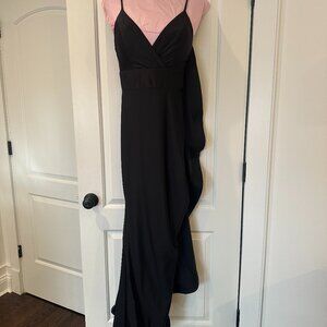 Glamorous Evening Gown with Spaghetti Straps. Issue New York. Size Medium.
